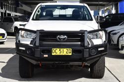 2021 Toyota
                Hilux SR