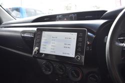 2021 Toyota
                Hilux SR