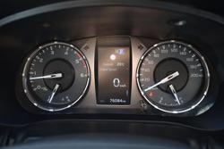 2021 Toyota
                Hilux SR