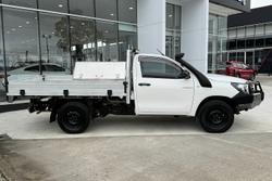 2016 Toyota
                Hilux Workmate
