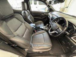 2020 Isuzu
D-MAX X-TERRAIN