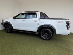2020 Isuzu
D-MAX X-TERRAIN