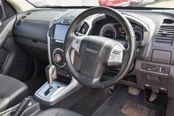 2016 Isuzu MU-X LS-T