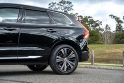 2021 Volvo XC60 B5 Inscription