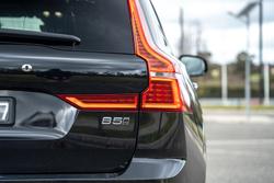 2021 Volvo XC60 B5 Inscription