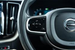 2021 Volvo XC60 B5 Inscription