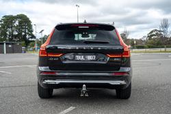 2021 Volvo XC60 B5 Inscription