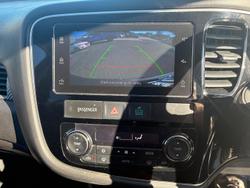 2017 Mitsubishi
Outlander LS Safety Pack