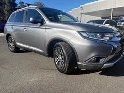 2017 Mitsubishi
Outlander LS Safety Pack
