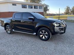2021 Isuzu
                D-MAX LS-U+