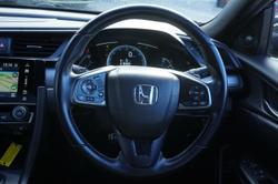 2018 Honda
Civic VTi-LX