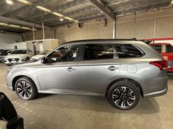 2021 Mitsubishi
Outlander PHEV GSR