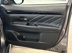 2021 Mitsubishi
Outlander PHEV GSR