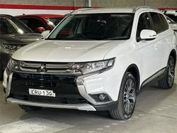 2017 Mitsubishi
Outlander LS Safety Pack
