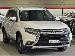 2017 Mitsubishi
Outlander LS Safety Pack