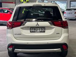 2017 Mitsubishi
Outlander LS Safety Pack