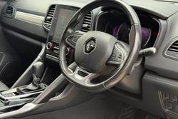 2022 Renault
                Koleos Intens