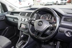 2017 Volkswagen
Caddy TSI220