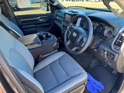 2024 RAM
1500 Big Horn