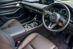 2025 Mazda
3 G25 Astina