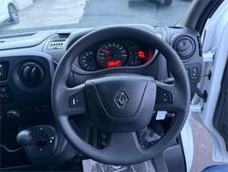 2016 Renault
Master