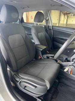 2020 Hyundai
                Tucson Active