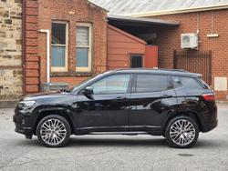 2024 Jeep Compass Summit e-Hybrid