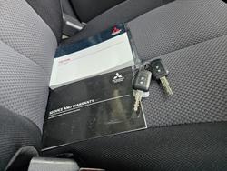 2022 Mitsubishi
Triton GLX+