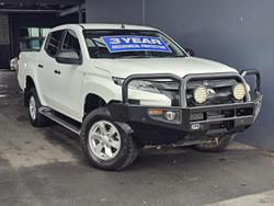 2022 Mitsubishi
Triton GLX+