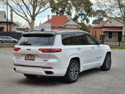 2022 Jeep
Grand Cherokee L Summit Reserve