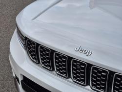 2022 Jeep
Grand Cherokee L Summit Reserve