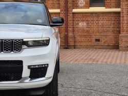 2022 Jeep
Grand Cherokee L Summit Reserve