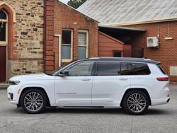 2022 Jeep
Grand Cherokee L Summit Reserve
