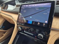 2022 Jeep
Grand Cherokee L Summit Reserve