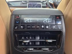 2022 Jeep
Grand Cherokee L Summit Reserve