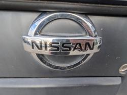 2013 Nissan
                Navara ST-X 550