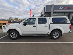 2013 Nissan
                Navara ST-X 550