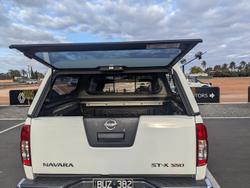 2013 Nissan
                Navara ST-X 550