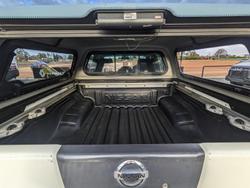 2013 Nissan
                Navara ST-X 550