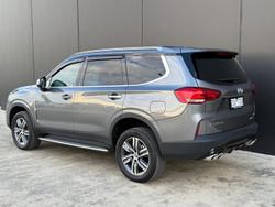 2023 LDV
D90 Executive