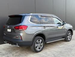 2023 LDV
D90 Executive