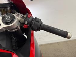 2022 DUCATI PANIGALE V2 Red