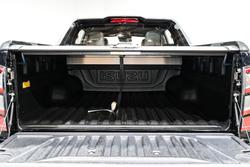2025 Isuzu
D-MAX X-TERRAIN