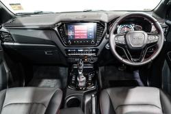 2025 Isuzu
D-MAX X-TERRAIN