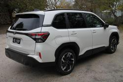 2025 Subaru
Forester Touring