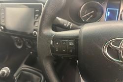 2022 Toyota
Hilux SR