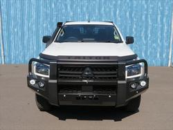 2024 MITSUBISHI
Triton