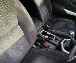 2015 Nissan
Navara ST