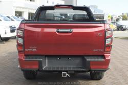 2025 Isuzu
D-MAX X-TERRAIN