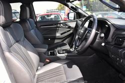 2025 Isuzu
                MU-X LS-T